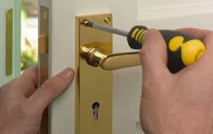 Father Son Locksmith Store Paradise Valley, AZ 480-612-9246 - emergency-locksmith-opening
